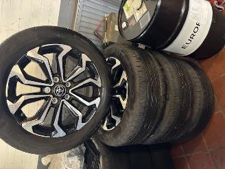 Avarii autoturisme Toyota Yaris Cross 17 INCH RGINELE SPORTWIELEN 2024/8