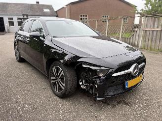 Mercedes A-klasse 250 e HYBRID PANO-AUTOMAAT-SFEER-VOL LEER-BURMESTER AUDIO picture 6
