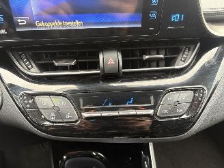Toyota C-HR GERESERVEERD 1.8 HYBRID SPORT AUTOMAAT 2020 picture 24