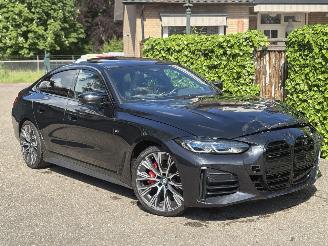 krockskadad bil auto BMW 4-serie M440i xDrive M-SPORT Edition Plus 374PK AUTOMAAT NIEUW PRIJS€ 121.318,-. 2024/4