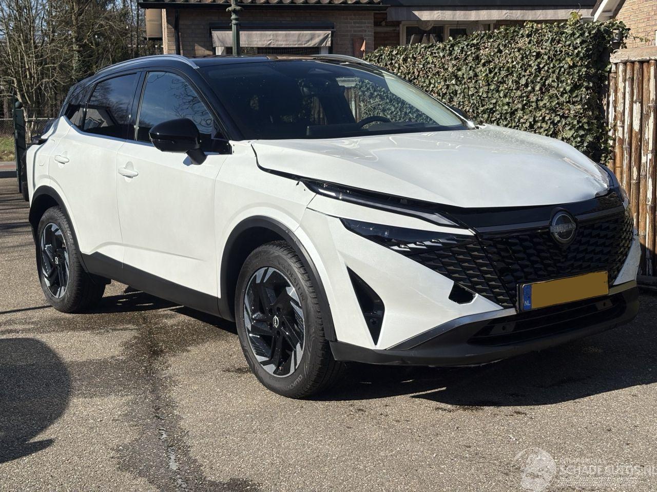 Nissan Qashqai 1.3 MHEV XTRANIC BUSINESS PREMIUM 158 PK AUTOMAAT
