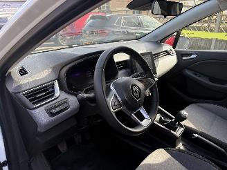 Renault Clio 1.0 TCE 90 GPF EVOLUTION 91PK picture 13