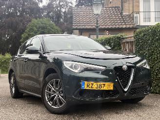 Vaurioauto  passenger cars Alfa Romeo Stelvio 2.2D AWD Super AUTOMAAT 209PK 2018/3