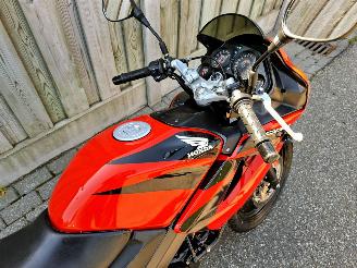 Honda CBR 125 R A1 rijbewijs picture 4