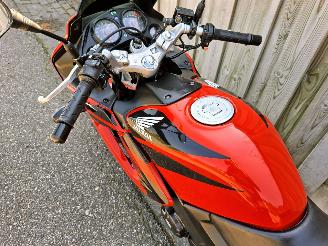 Honda CBR 125 R A1 rijbewijs picture 17