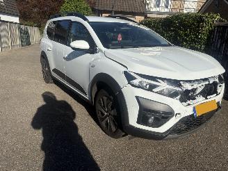 Auto incidentate Dacia Jogger 1.0 TCe 100 ECO-G Expression 7 persoons 2025/4