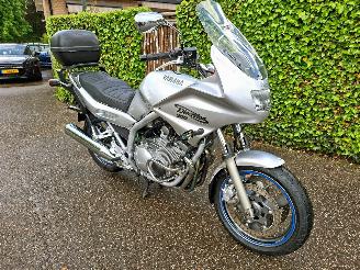 Schade motor Yamaha XJ 900 S DIVERSION 2002/6