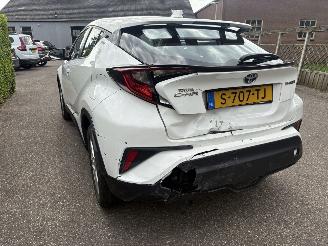 Toyota CH-R 1.8 Hybrid Active AUTOMAAT 148PK picture 4