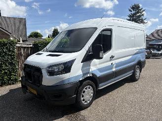 skadebil bedrijf Ford Transit 350 2.0 TDCI L2H2 LANG 130PK 2023/4