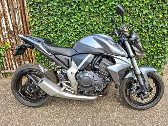 Honda  CB 1000 R picture 2