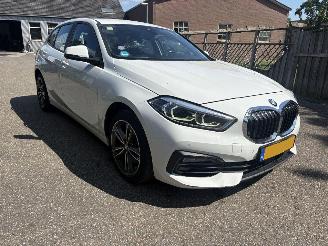 BMW 1-serie 118i Executive Edition AUTOMAAT 136PK picture 5