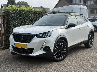 Damaged car Peugeot 2008 1.2 PureTech GT AUTOMAAT 156PK 2020/1
