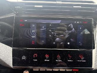 Peugeot 308 1.2 Hybrid 136 e-DCS6 GT SPORT picture 17