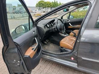 Peugeot 308  picture 12