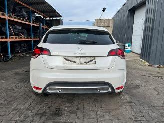 Citroën DS4 1.6 16V VTi 120 Hatchback  Benzine 1.598cc 88kW (120pk) FWD 2011-04/2015-07 (NX5FS) EP6C; 5FS picture 7