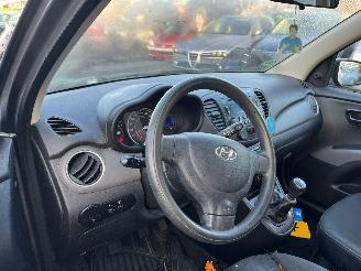 Hyundai I-10 1.1i 12V Hatchback  Benzine 1.086cc 51kW (69pk) FWD 2011-04/2013-12 (F5P4) G4HG5 picture 15