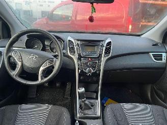 Hyundai I-30 1.6 GDI Blue 16V Hatchback  Benzine 1.591cc 99kW (135pk) FWD 2011-12/2016-12 (GDHB5P5; GDHB5P6; GDHB5PD; GDHB5PE) G4FD; EURO4 picture 12