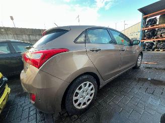 Hyundai I-30 1.6 GDI Blue 16V Hatchback  Benzine 1.591cc 99kW (135pk) FWD 2011-12/2016-12 (GDHB5P5; GDHB5P6; GDHB5PD; GDHB5PE) G4FD; EURO4 picture 5