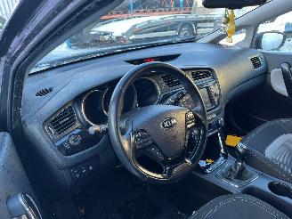 Kia Cee d 1.6 GDI 16V Combi/o  Benzine 1,591cc 99kW (135pk) picture 23