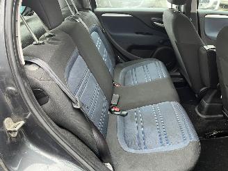 Fiat Punto Evo 1.3 JTD Multijet 85 16V Euro 5 Hatchback  Diesel 1.248cc 63kW (86pk) picture 20