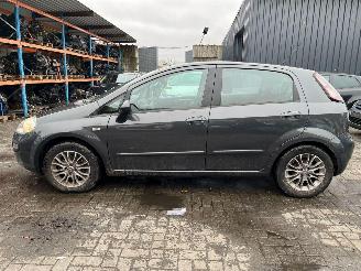 Fiat Punto Evo 1.3 JTD Multijet 85 16V Euro 5 Hatchback  Diesel 1.248cc 63kW (86pk) picture 4