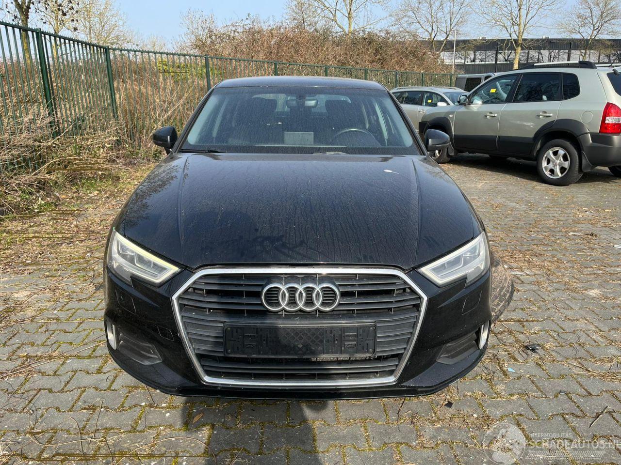 Audi A3 LIMOUSINE