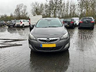Auto incidentate Opel Astra SPORTS TOURER 2012/1