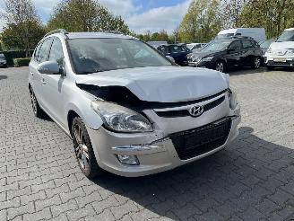 Hyundai I-30 KMHDC81DP9U023428 picture 3