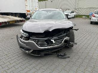 damaged passenger cars Renault Talisman 1.6 Energy TCe 150 Combi/o  Benzine 1.618cc 110kW (150pk) FWD 2016-03/2022-03 (F2MJ; F4MJ) M5M450; M5MB4 2019/8