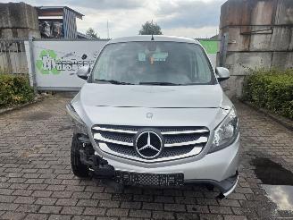 krockskadad bil auto Mercedes Citan 1.5 109 CDI Bestel  Diesel 1.461cc 66kW (90pk) 2013/10