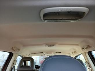 Dodge Caliber 2.0 16V Hatchback  Benzine 1.998cc 115kW (156pk) picture 33