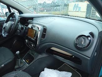 Renault Captur  picture 14