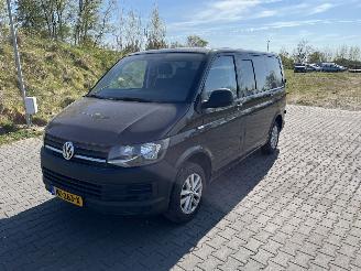 Volkswagen Transporter 2.0 TDI Combi picture 1