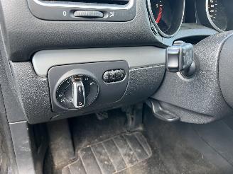 Volkswagen Golf 2.0 TDI Highline 103KW picture 14