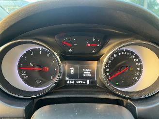 Opel Astra 1.0 Online Edition picture 12