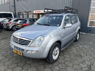 uszkodzony samochody osobowe Ssang yong Rexton 270 RX Xdi 4X4 2005/12