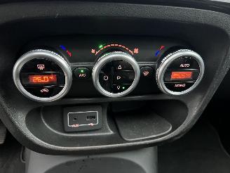 Fiat 500L Living 1.4 T-Jet Lounge picture 15