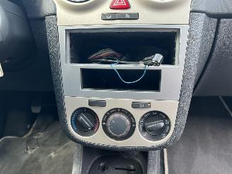 Opel Corsa 1.2 16V Essentia picture 23