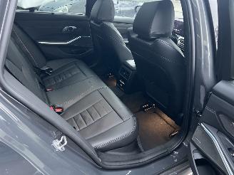 BMW 3-serie 320e M-Pakket Hybride picture 32