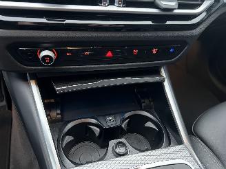 BMW 3-serie 320e M-Pakket Hybride picture 21