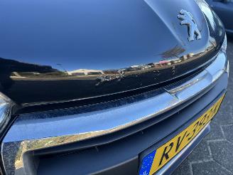 Peugeot 208 1.2 PureTech Active picture 9