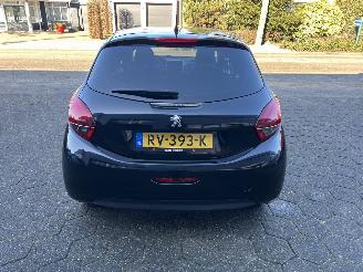 Peugeot 208 1.2 PureTech Active picture 4