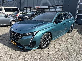 krockskadad bil auto Peugeot 308 SW 1.6 Plug-in Hybrid GT 180 2024/1