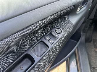 Peugeot 207 SW 1.4 16V VTI picture 15