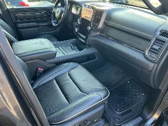 Dodge Ram 1500 Limited 5.7 V8 CC 4X4 picture 5