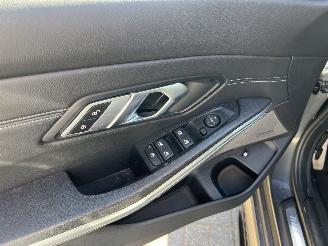 BMW 3-serie 330e High Executive picture 15