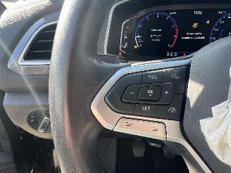 Volkswagen T-Roc 1.0 TSI STYLE picture 19
