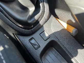 Renault Clio 0.9 TCe Limited picture 20