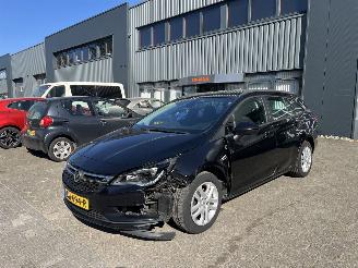 Vaurioauto  passenger cars Opel Astra SPORTS TOURER 1.0 Online Edition 2018/5