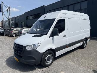 krockskadad bil bedrijf Mercedes Sprinter 314 CDI L2H2 Automaat 2021/6
